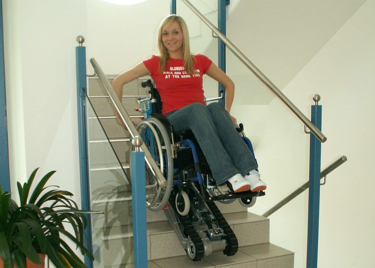 Informeer rotatie Eigendom De trap oplopen zonder externe hulp in een rolstoel!